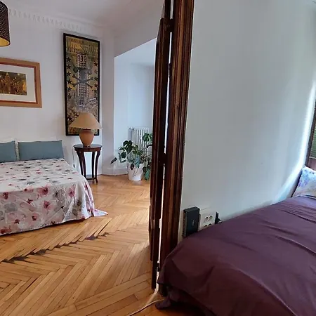 Oviedo Rooms Homestay *